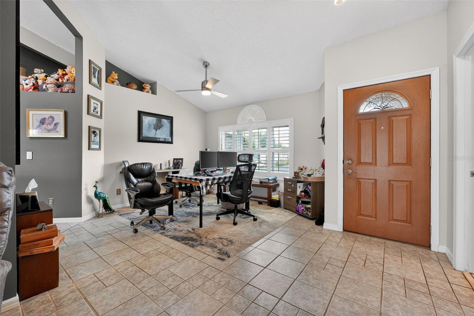 Image 8 of 52 For 994 Sweetbrier Drive