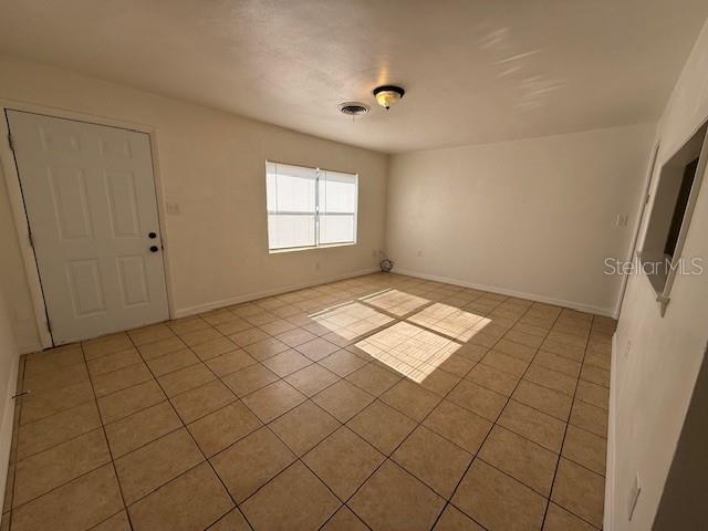 Image 3 of 14 For 2076 Kepler Road