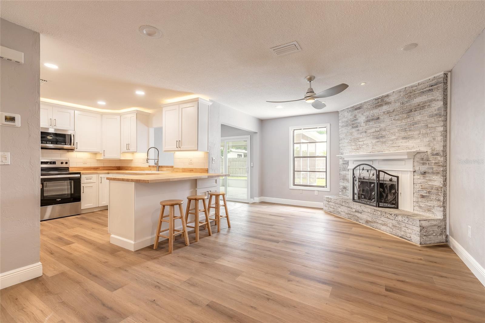 Image 11 of 50 For 350 Sagewood Drive