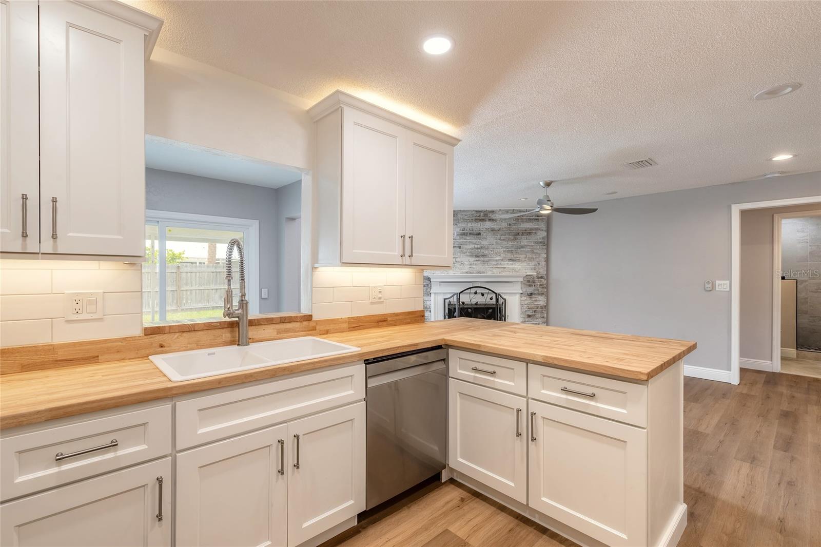 Image 16 of 50 For 350 Sagewood Drive