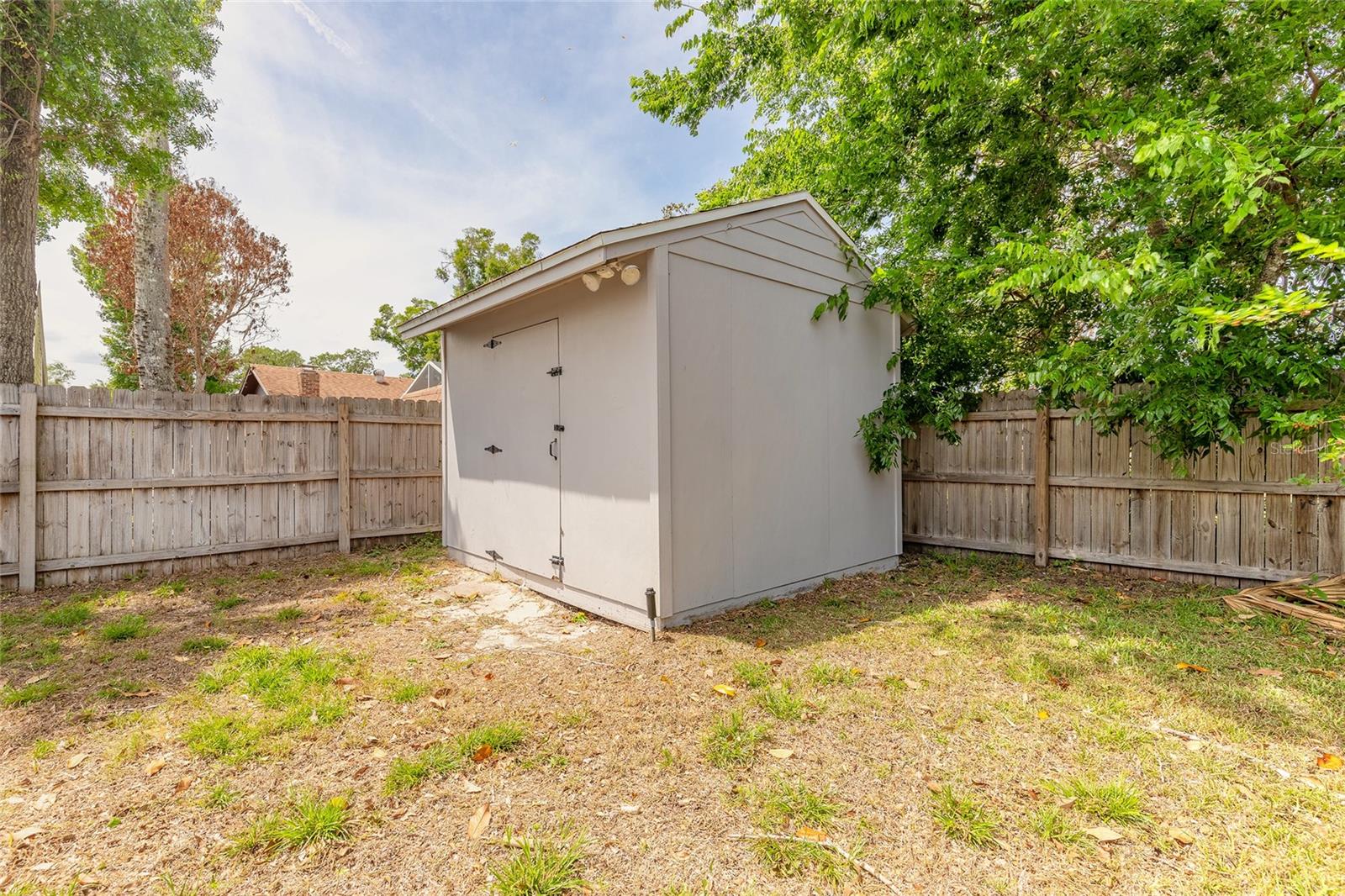 Image 39 of 50 For 350 Sagewood Drive