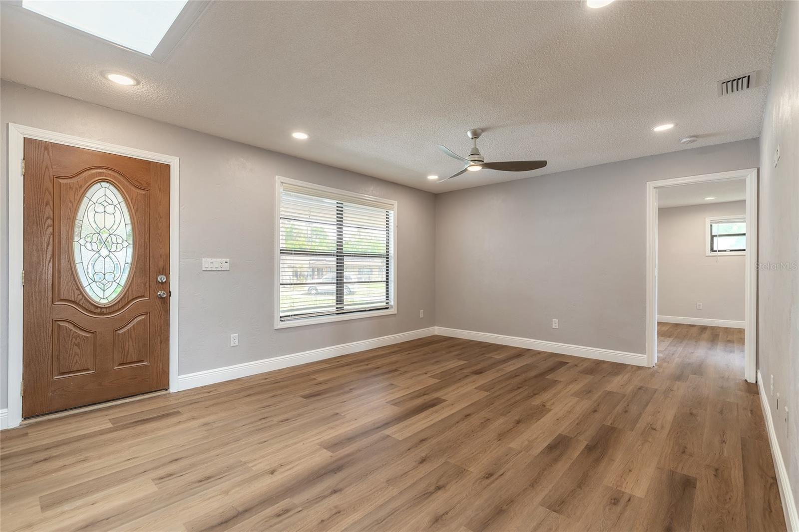 Image 4 of 50 For 350 Sagewood Drive