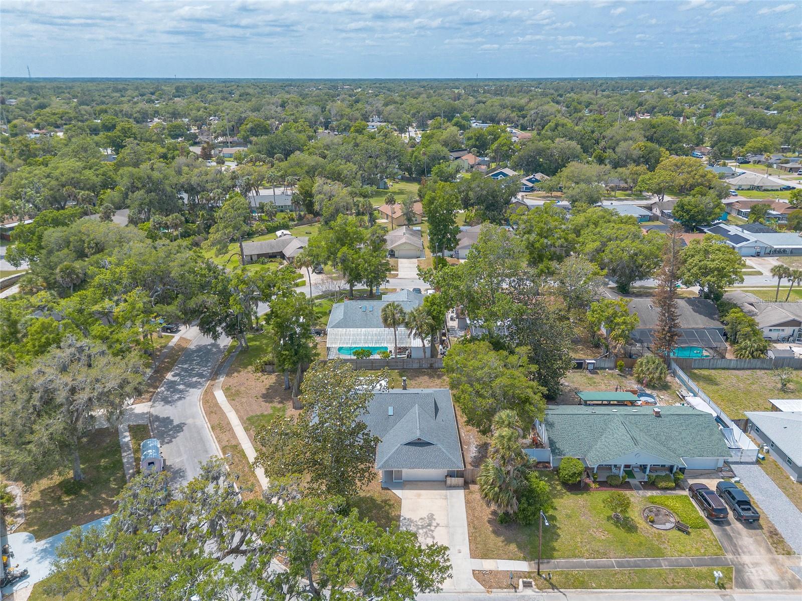 Image 43 of 50 For 350 Sagewood Drive