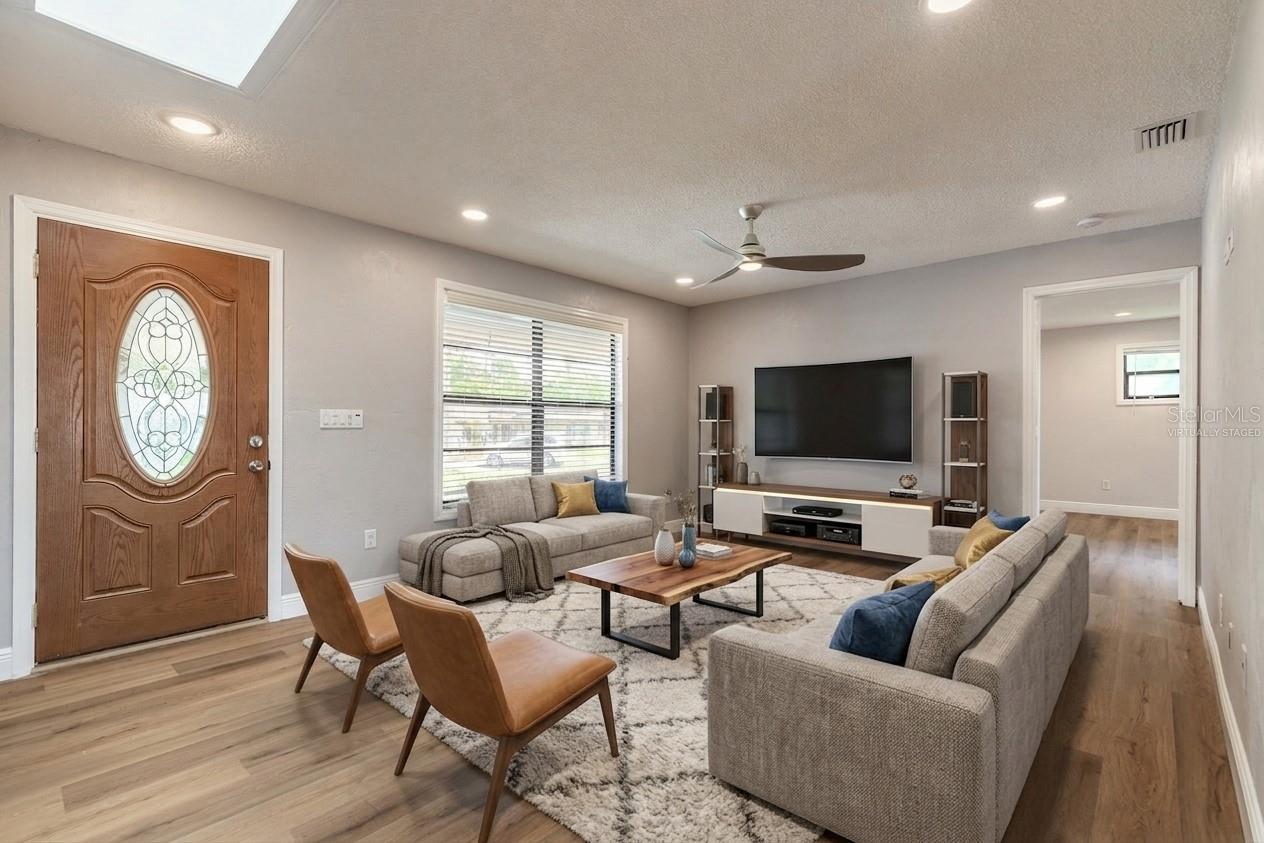 Image 5 of 50 For 350 Sagewood Drive