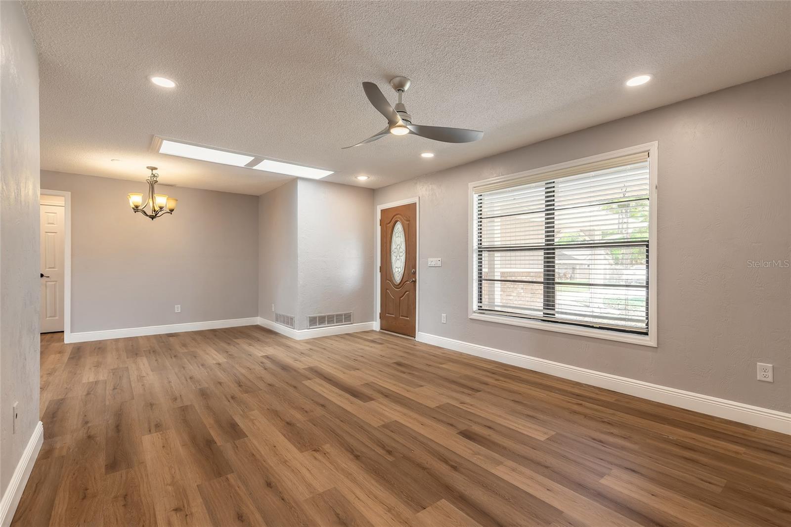 Image 6 of 50 For 350 Sagewood Drive