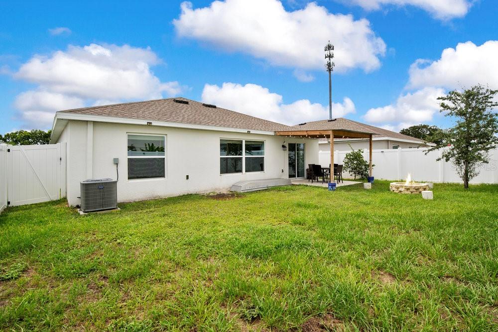 Image 24 of 32 For 2097 Freemark Street