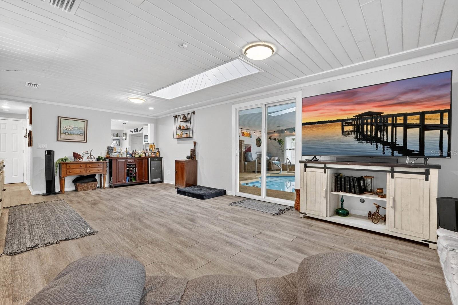 Image 12 of 50 For 925 Flagler Avenue