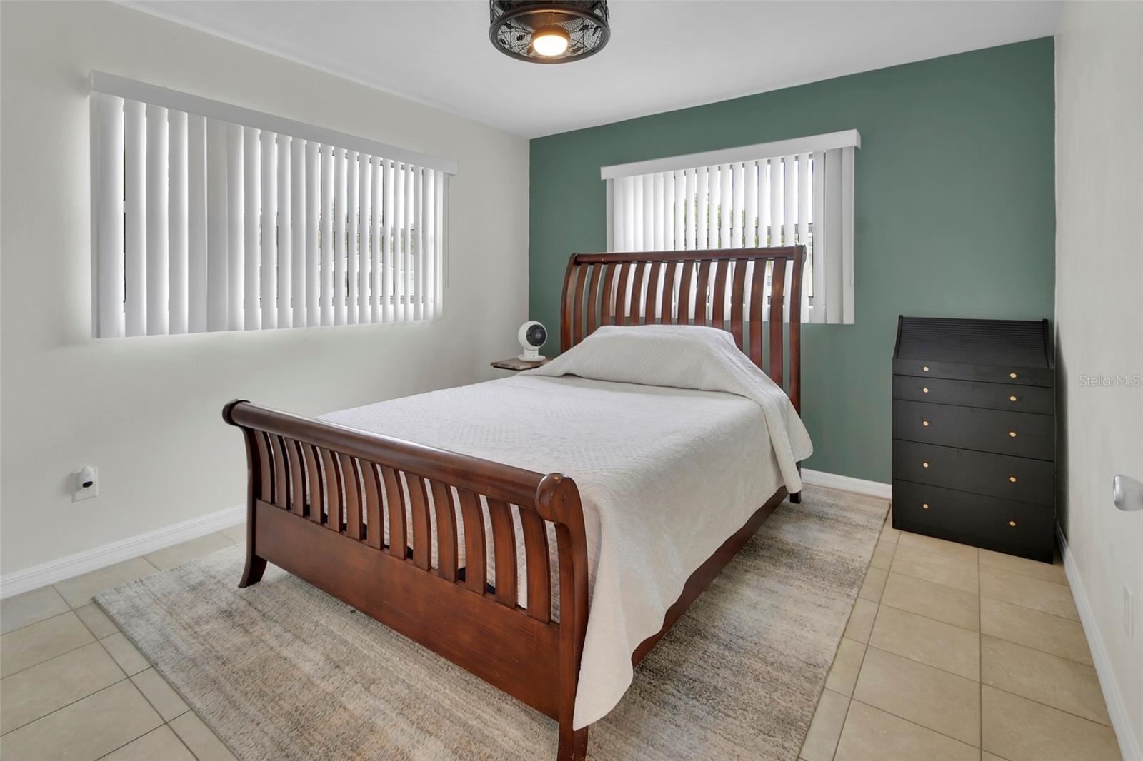 Image 15 of 27 For 44 Narcissus Drive