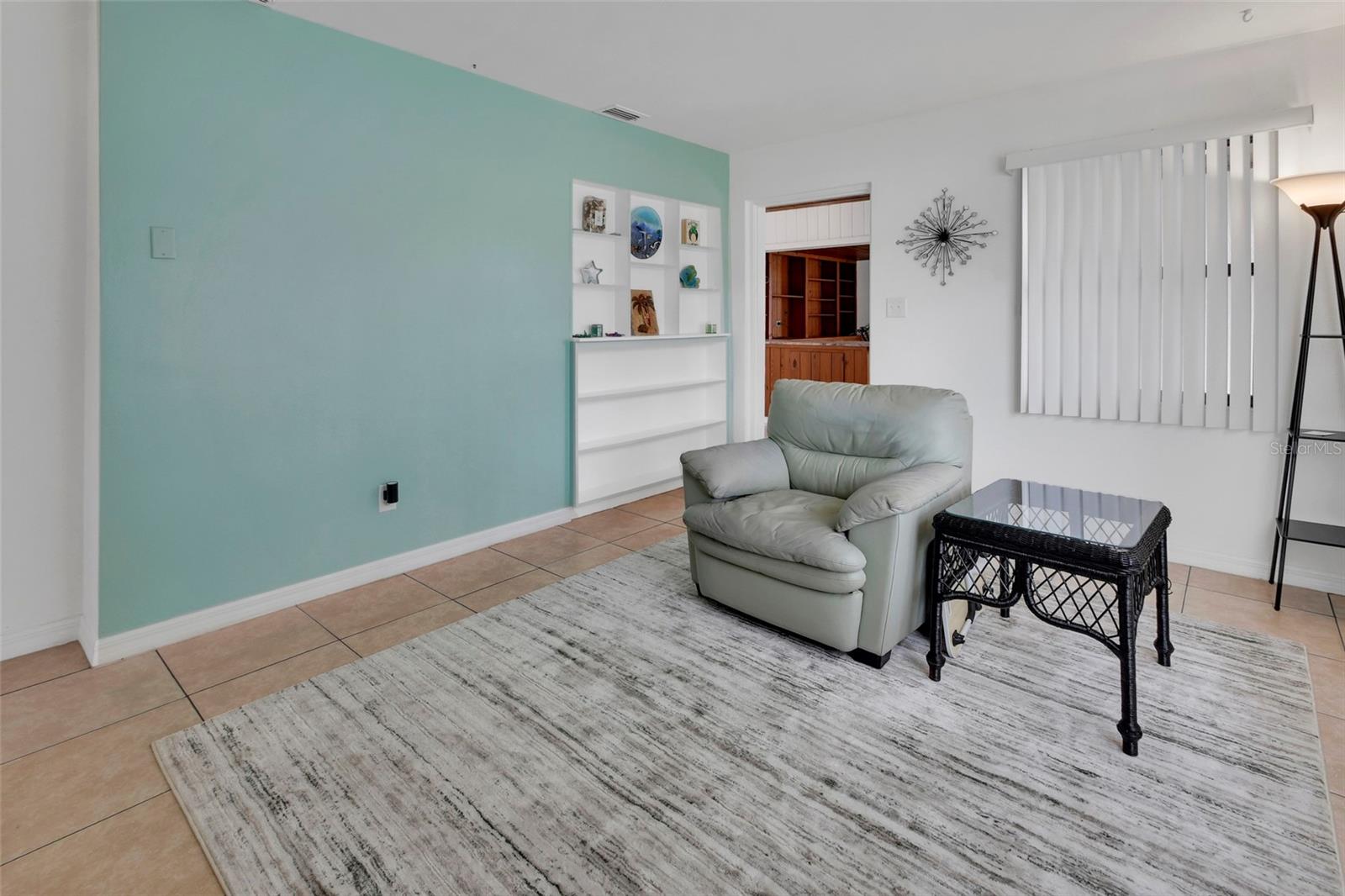 Image 6 of 27 For 44 Narcissus Drive