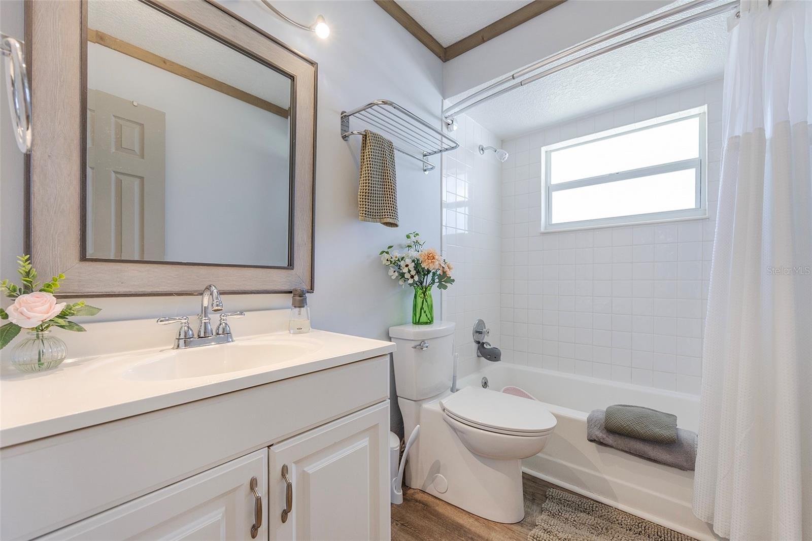 Image 23 of 60 For 1734 Santiago Street