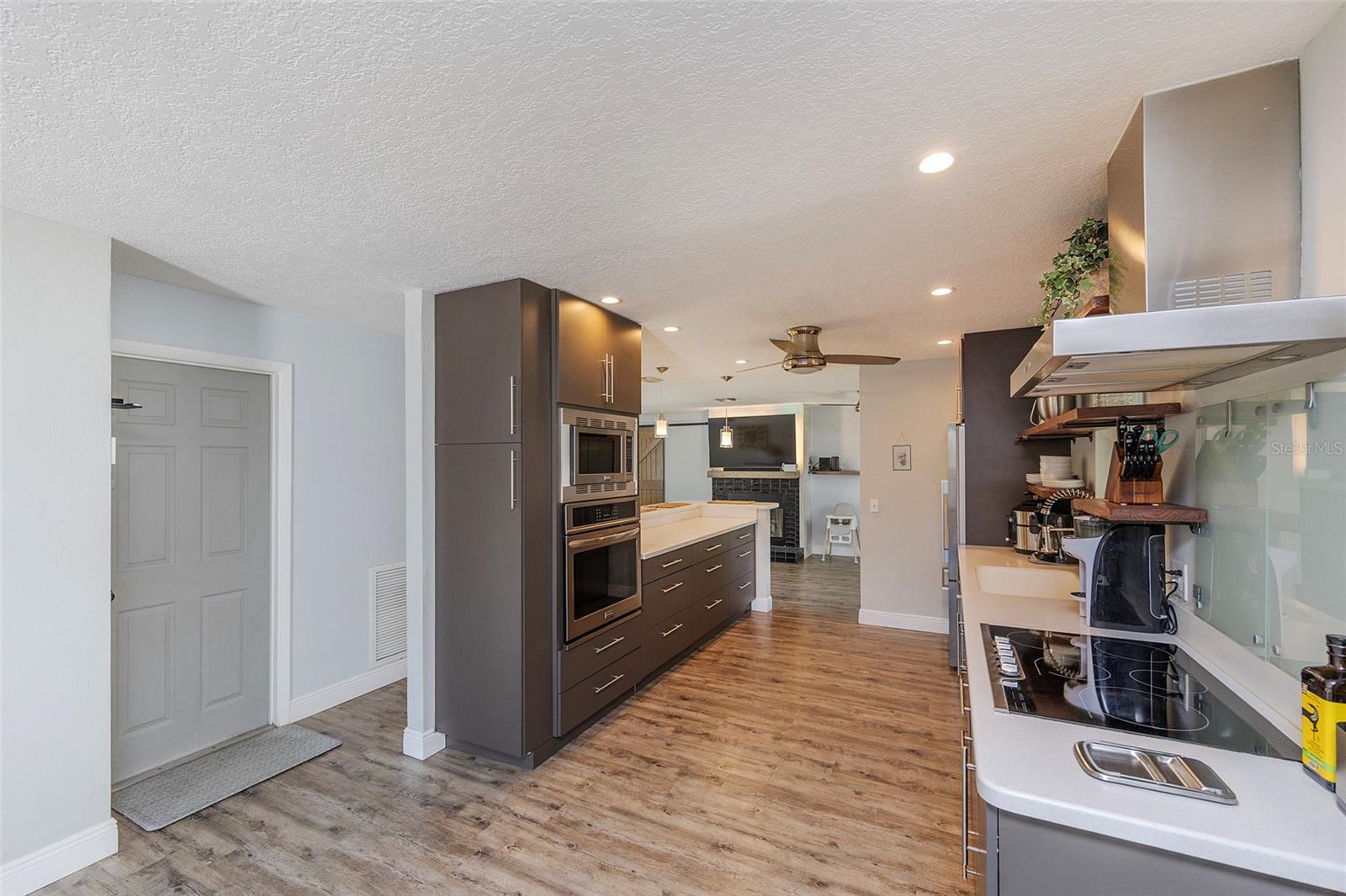 Image 24 of 60 For 1734 Santiago Street