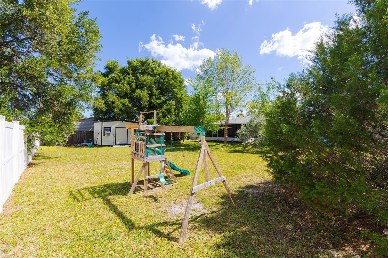 Image 42 of 60 For 1734 Santiago Street