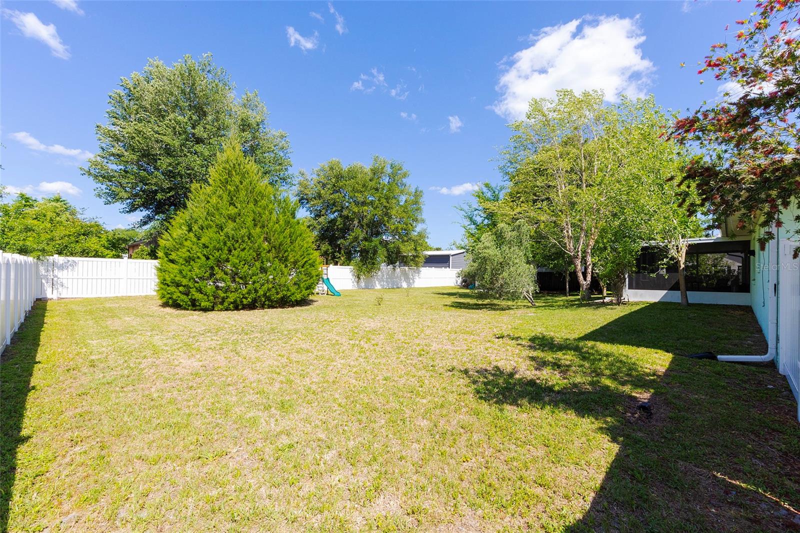 Image 44 of 60 For 1734 Santiago Street