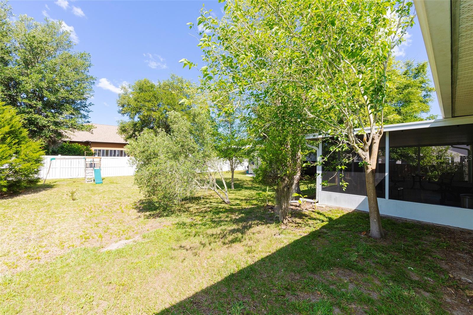 Image 45 of 60 For 1734 Santiago Street