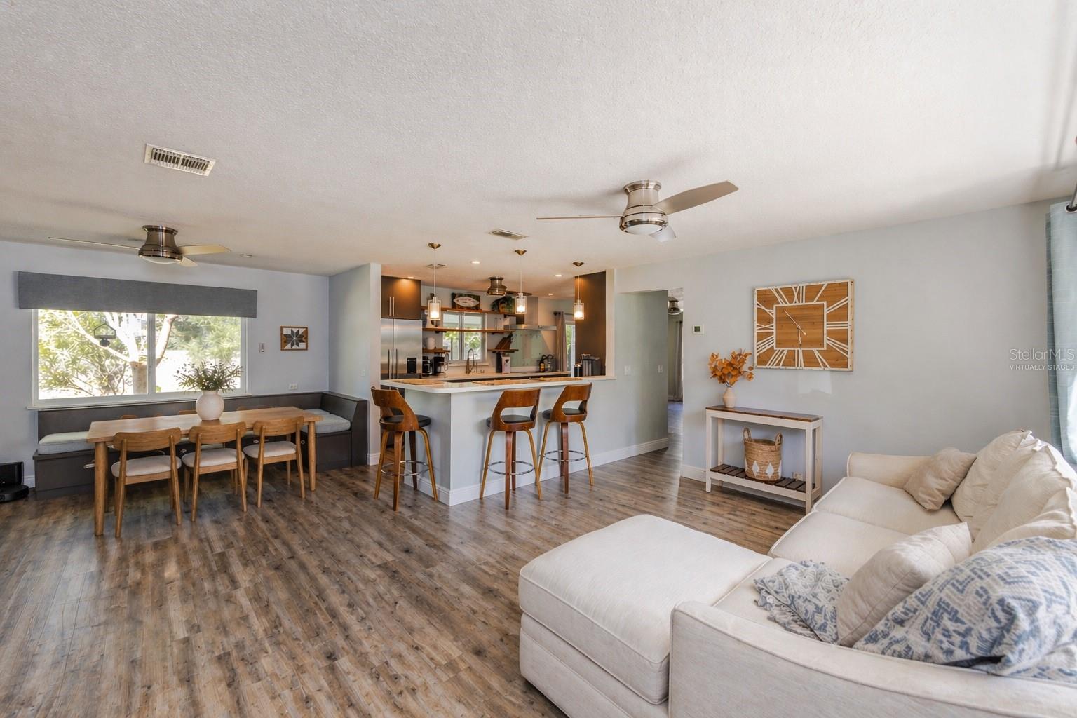 Image 8 of 60 For 1734 Santiago Street