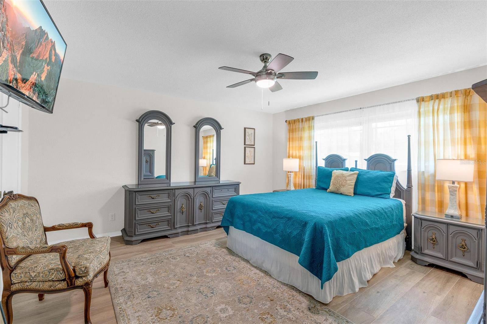 Image 15 of 35 For 801 Palm Grove Court