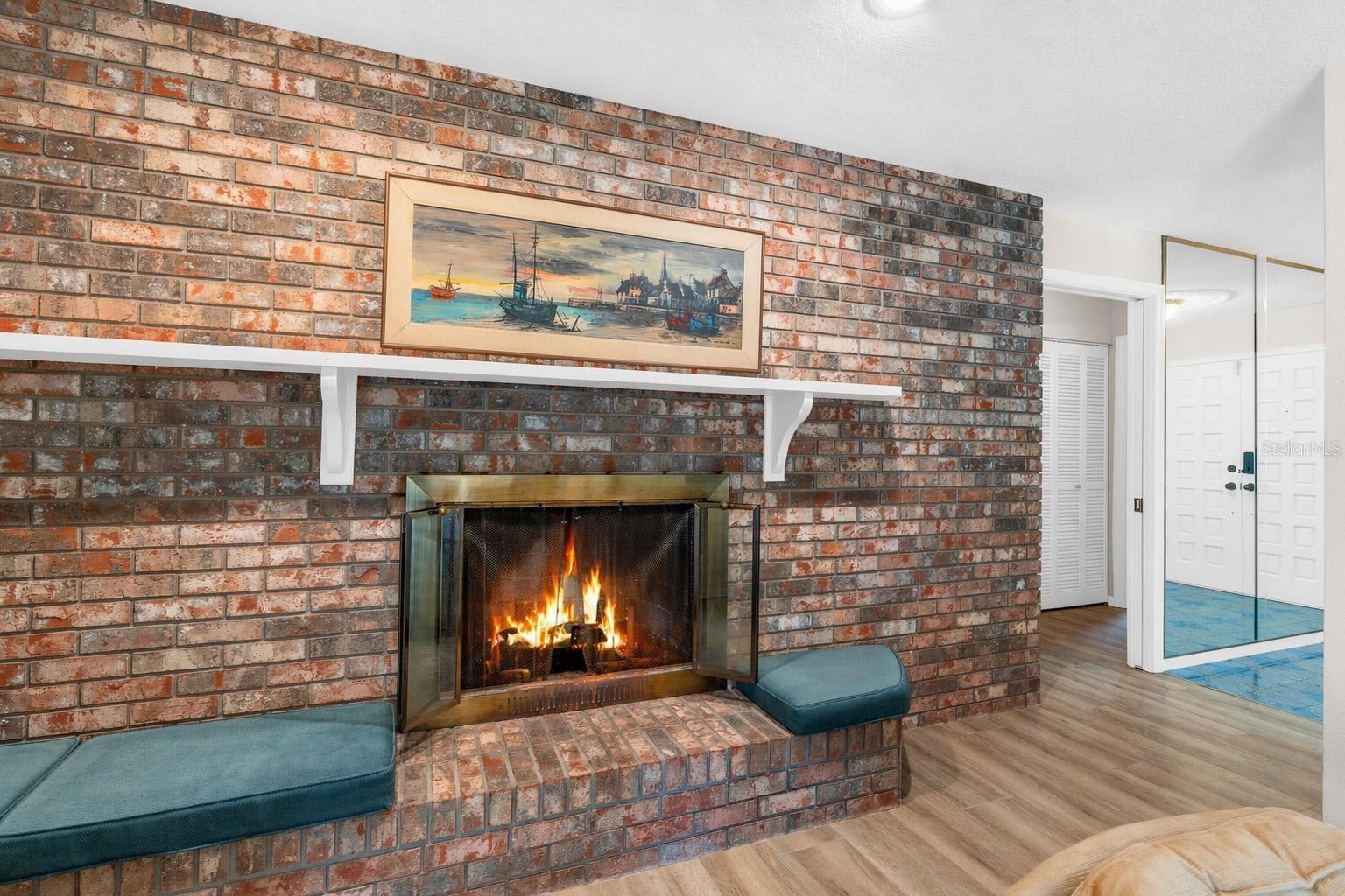 Image 20 of 35 For 801 Palm Grove Court