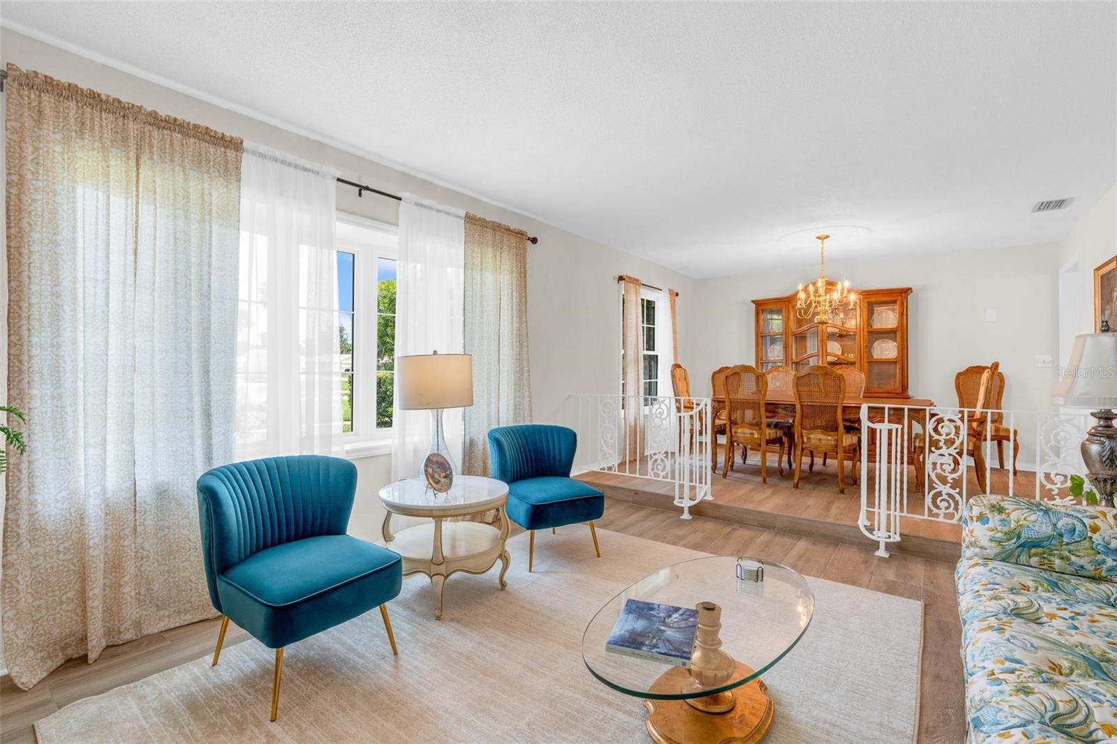 Image 22 of 35 For 801 Palm Grove Court