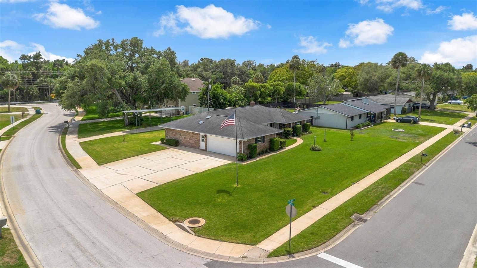 Image 33 of 35 For 801 Palm Grove Court