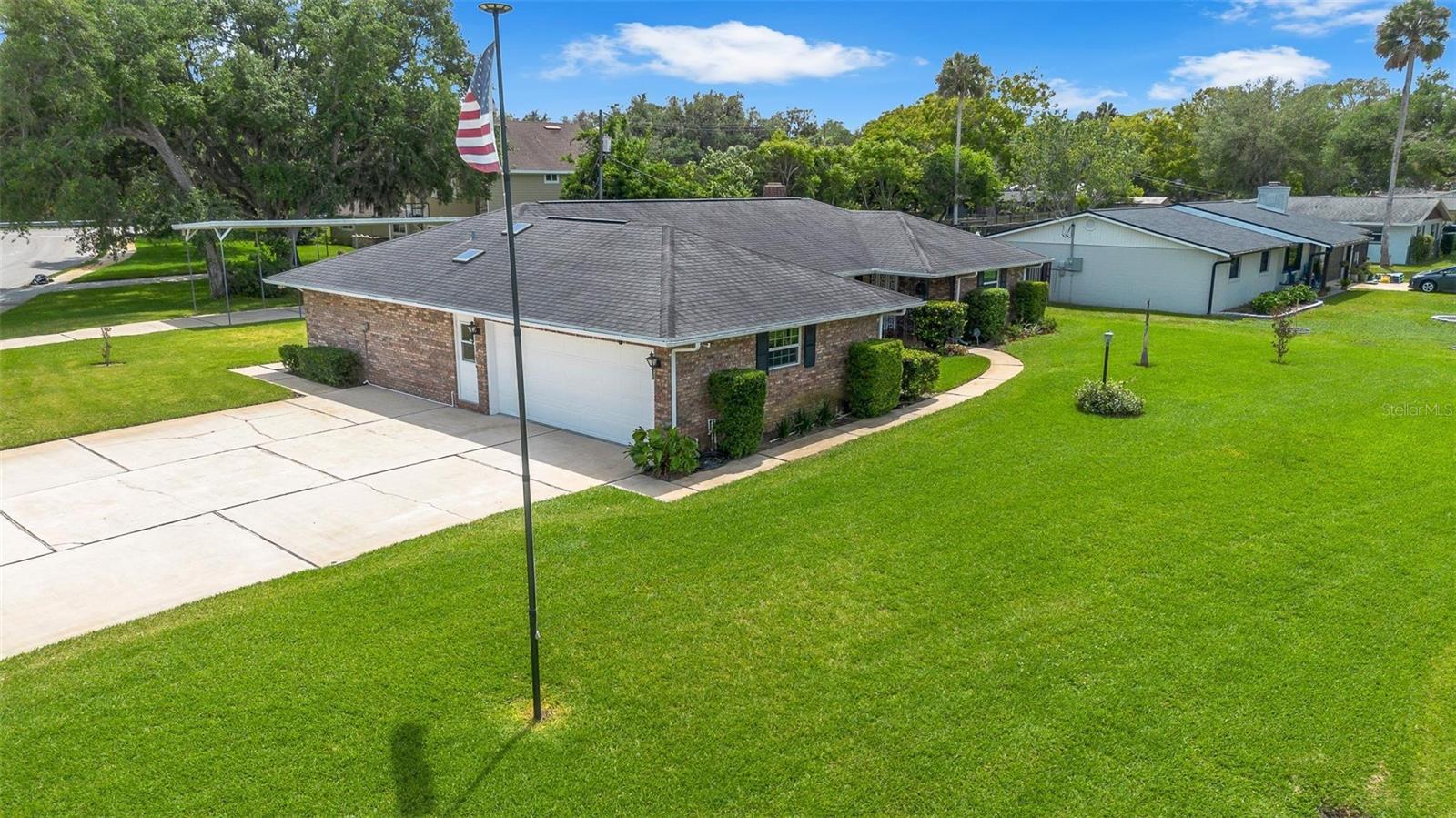 Image 4 of 35 For 801 Palm Grove Court