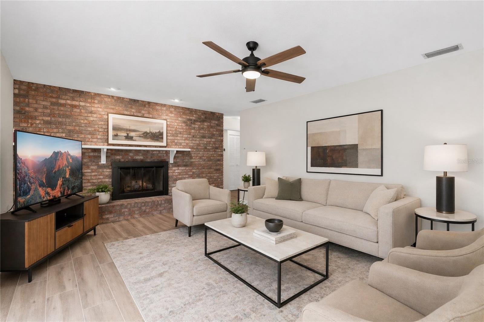 Image 6 of 35 For 801 Palm Grove Court