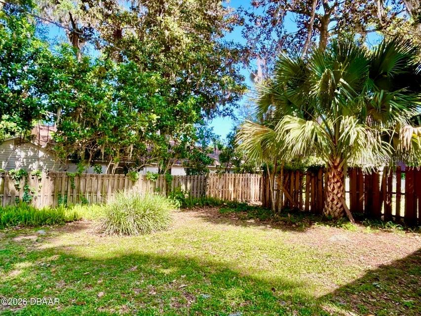 Image 23 of 25 For 31 Park Place