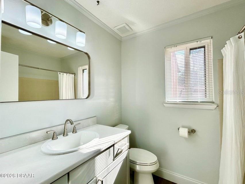 Image 3 of 25 For 31 Park Place