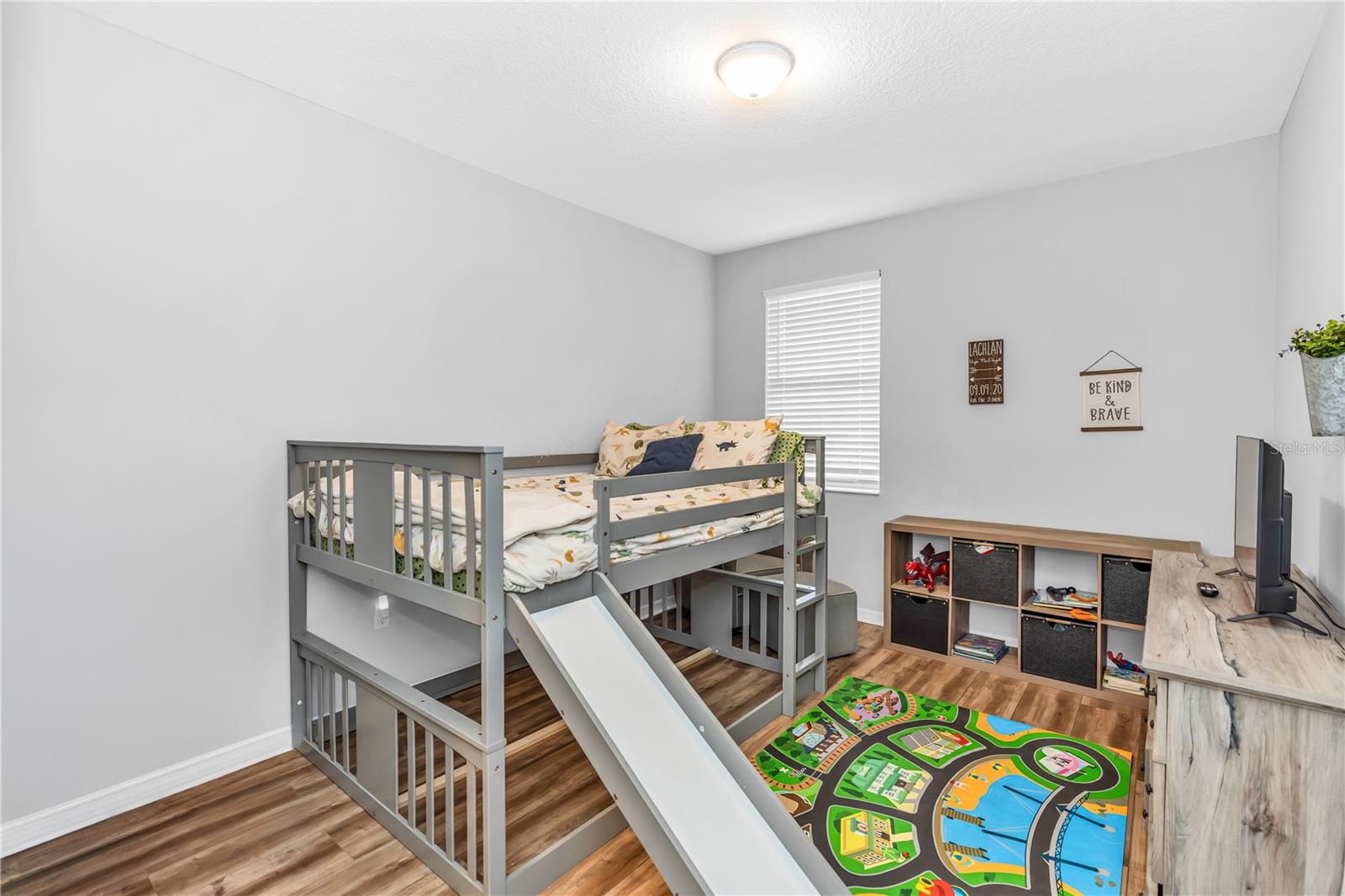 Image 34 of 52 For 239 Lugano Way