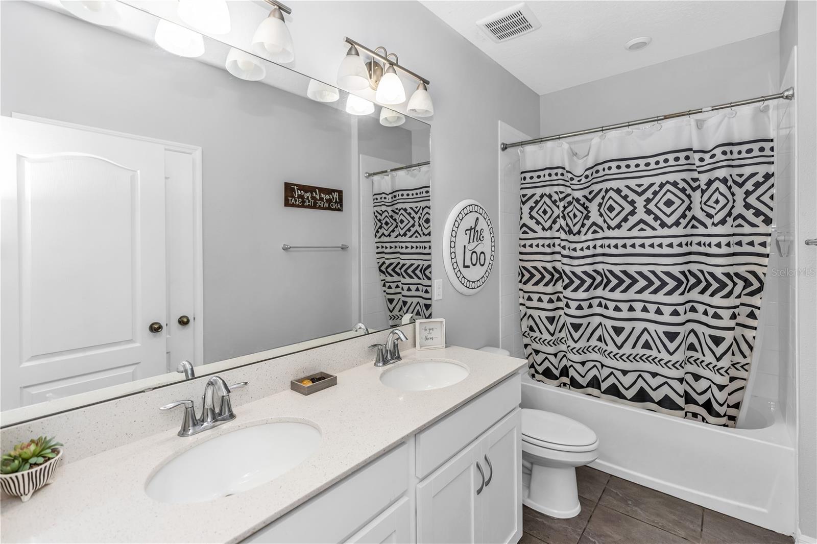 Image 36 of 52 For 239 Lugano Way