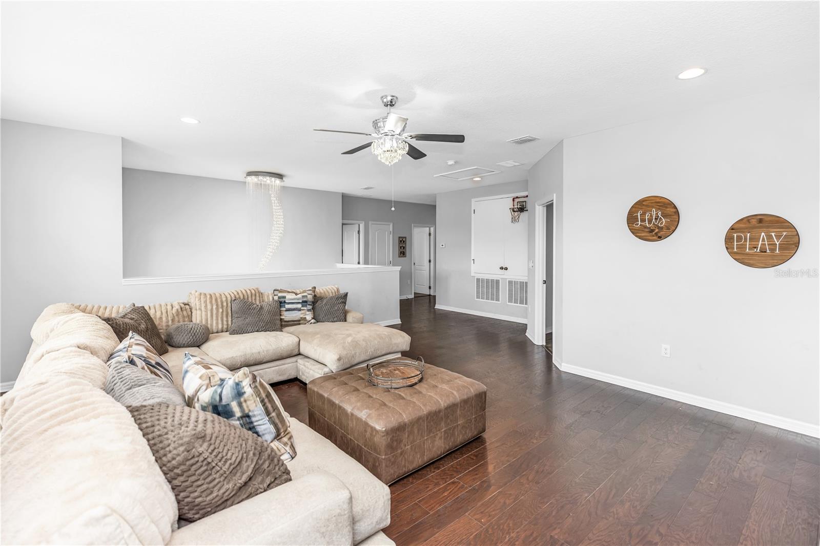 Image 40 of 52 For 239 Lugano Way