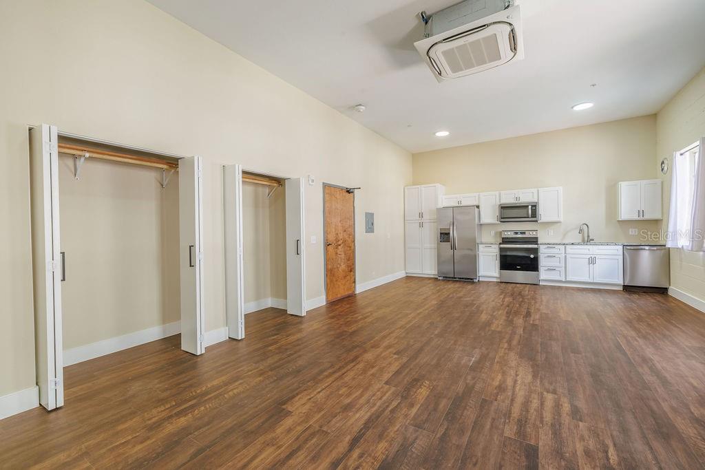 Image 2 of 8 For 306 Wisconsin Avenue 212