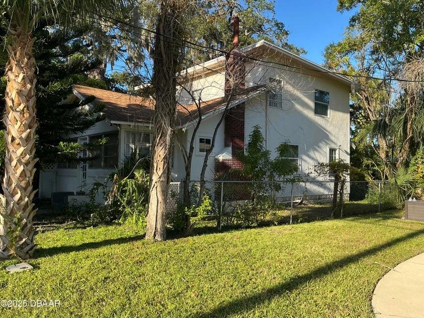 Listing photo id 1 for 711 Palmetto Avenue