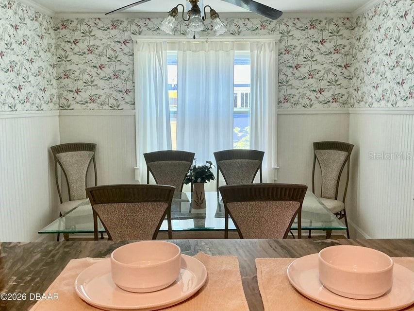 Listing photo id 7 for 711 Palmetto Avenue