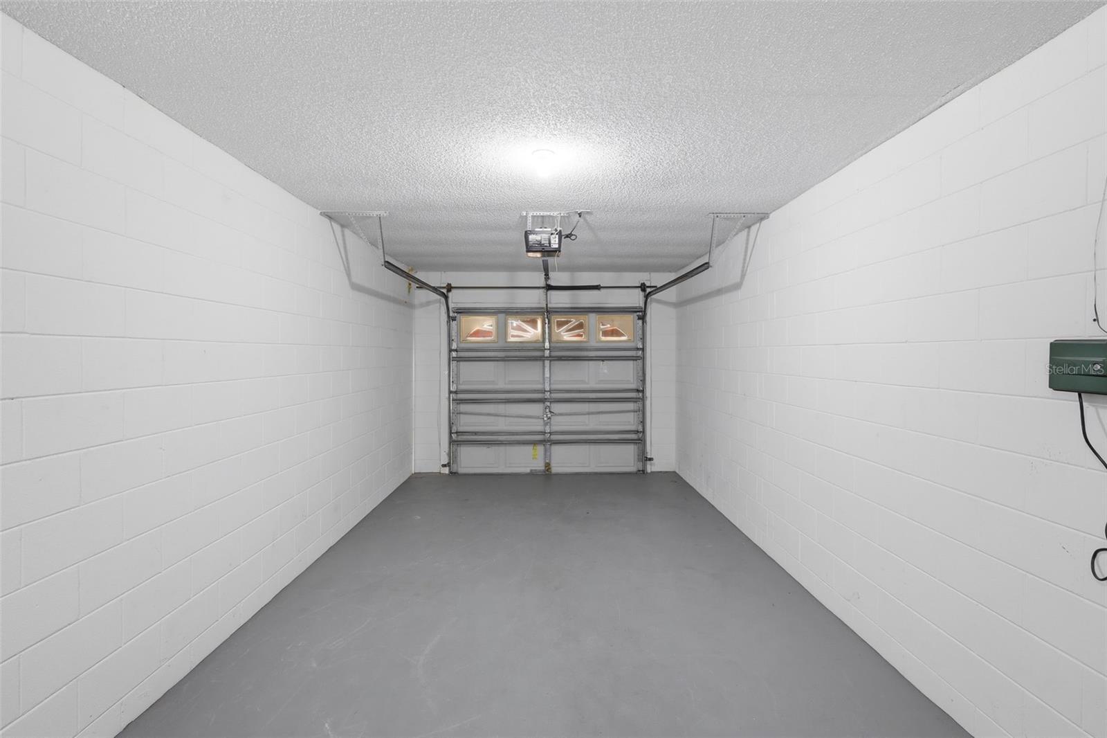 Image 23 of 27 For 124 Kelly Circle