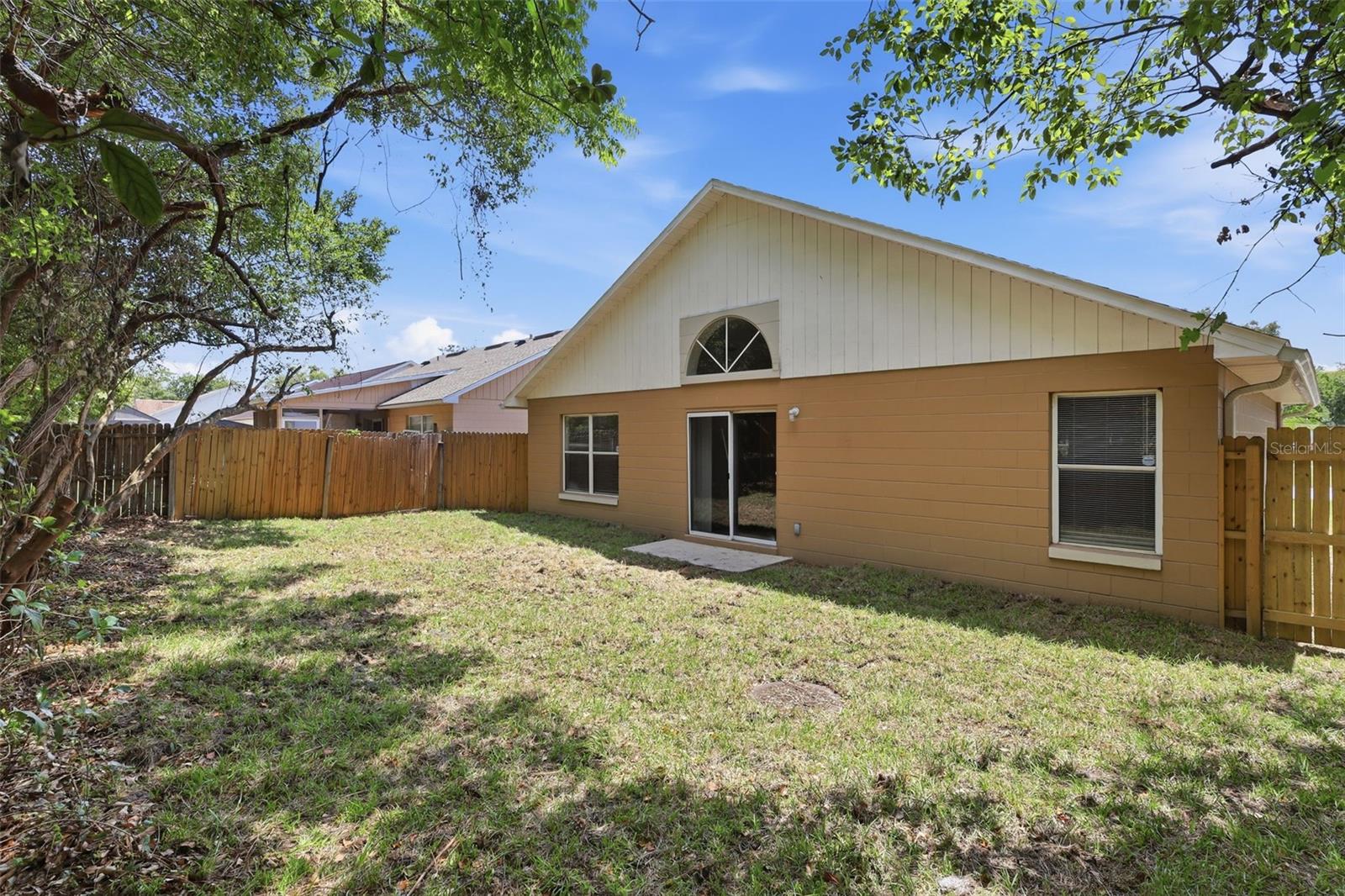 Image 25 of 27 For 124 Kelly Circle