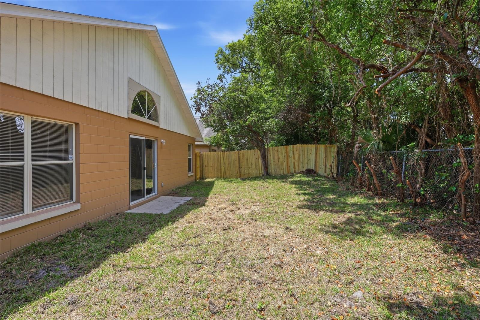 Image 27 of 27 For 124 Kelly Circle