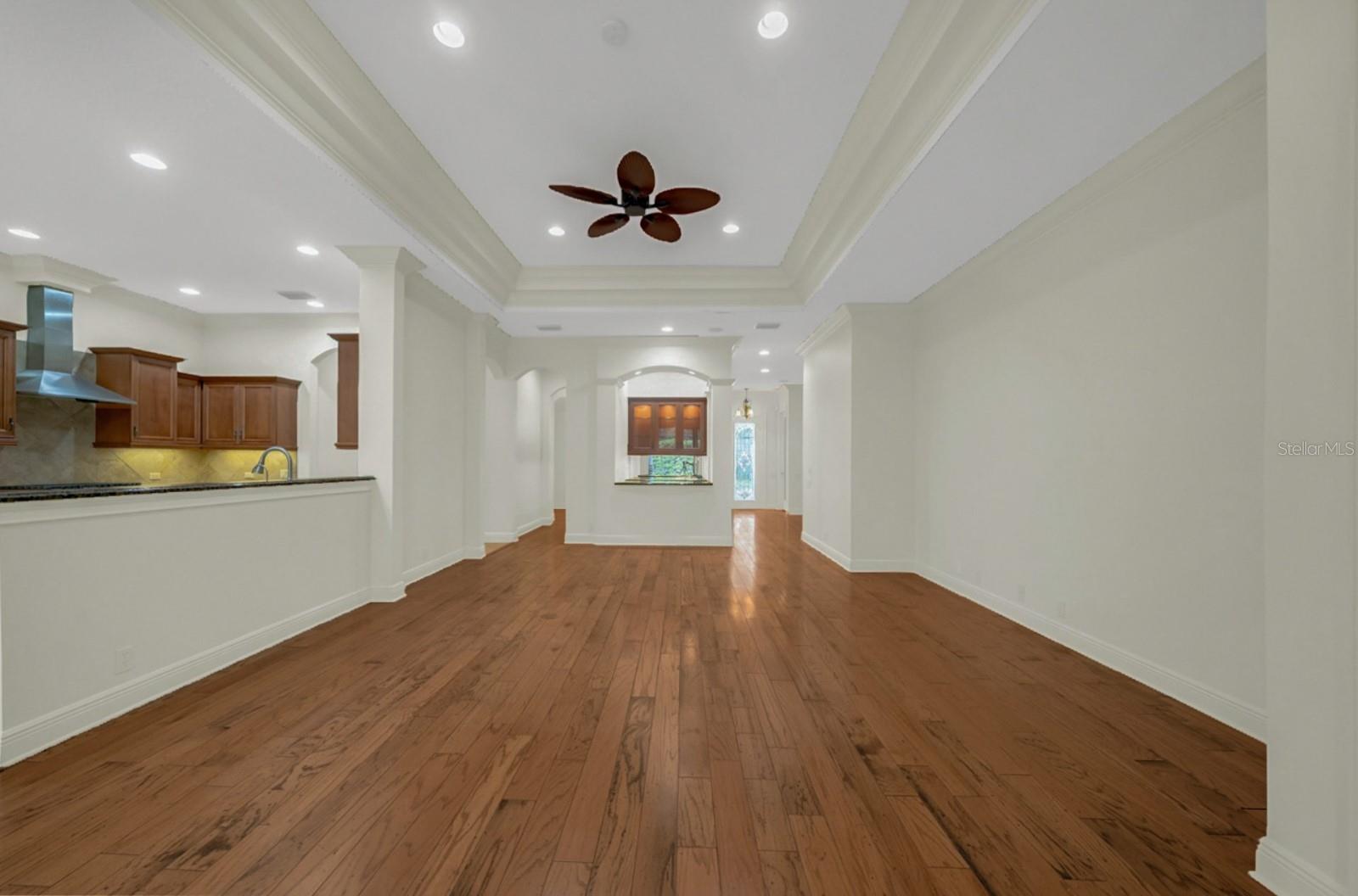 Image 26 of 97 For 607 Victoria Hills Drive