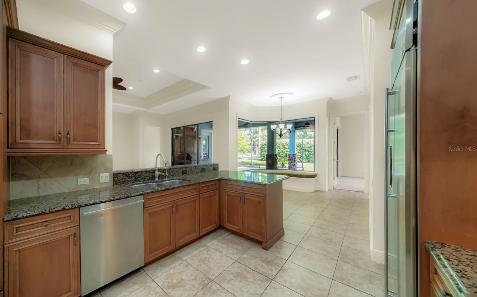 Image 38 of 97 For 607 Victoria Hills Drive