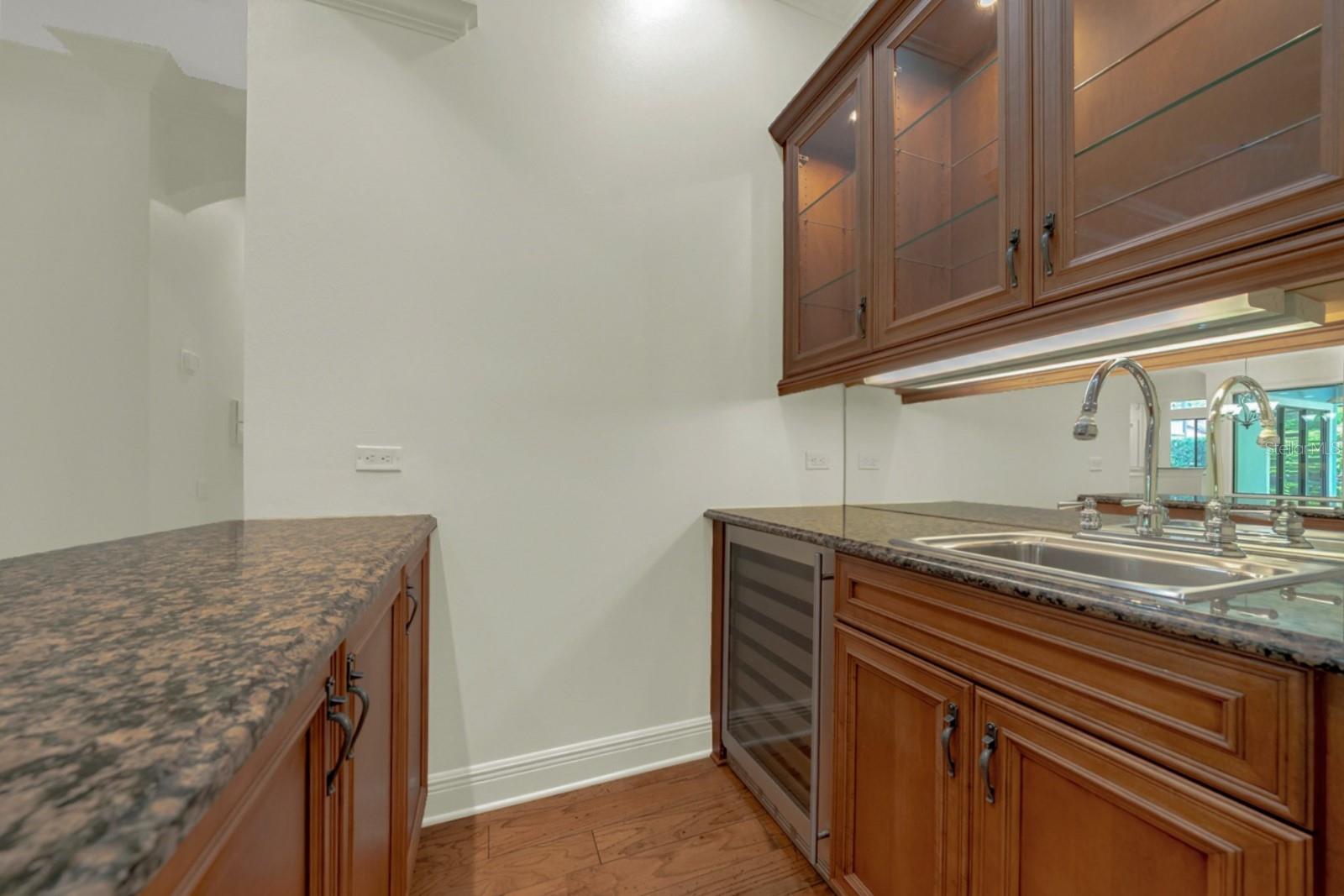 Image 46 of 97 For 607 Victoria Hills Drive