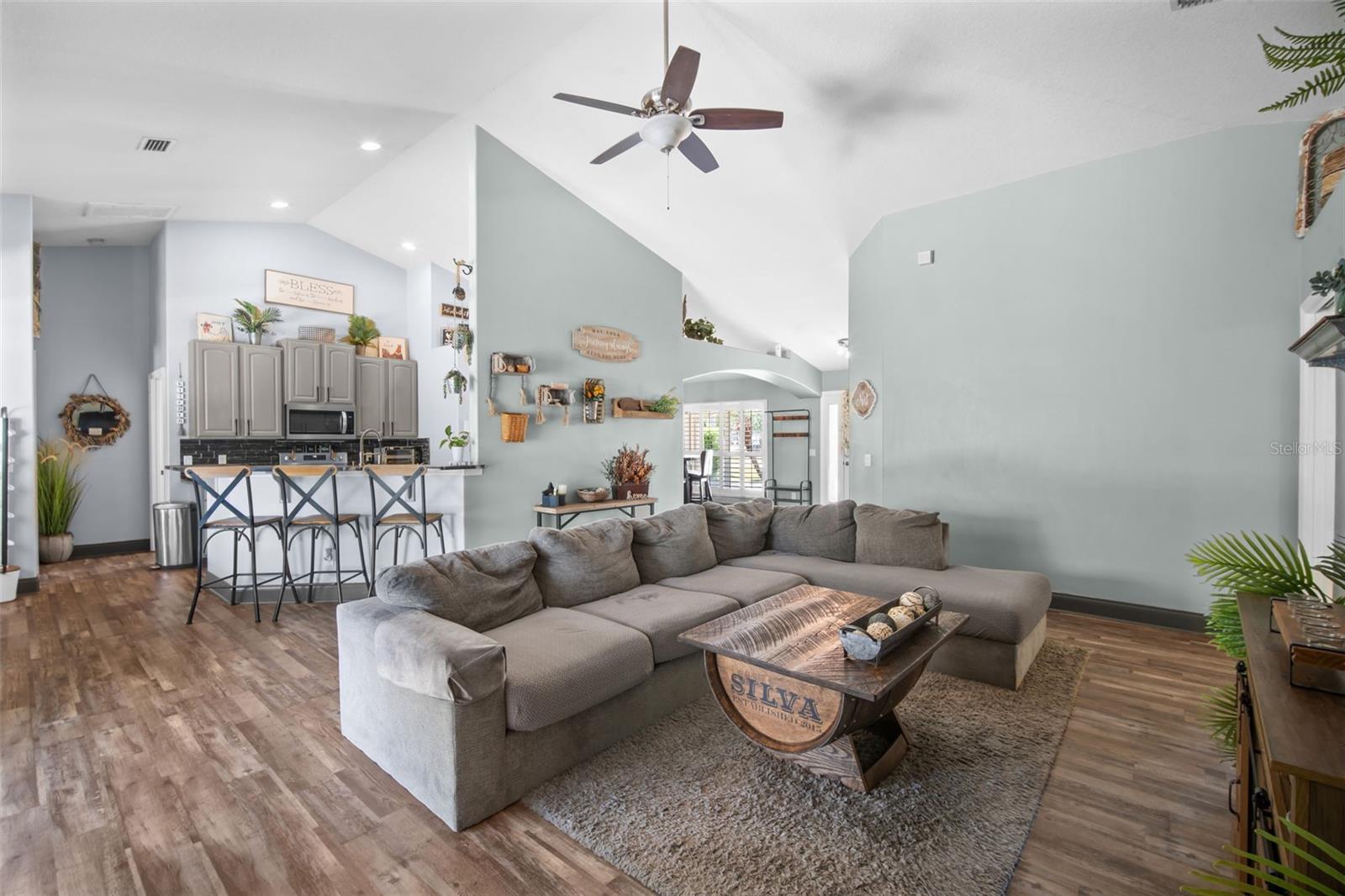 Image 12 of 45 For 495 Bella Vista Drive