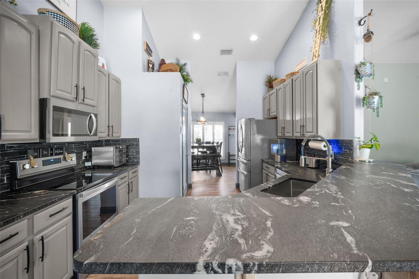 Image 15 of 45 For 495 Bella Vista Drive