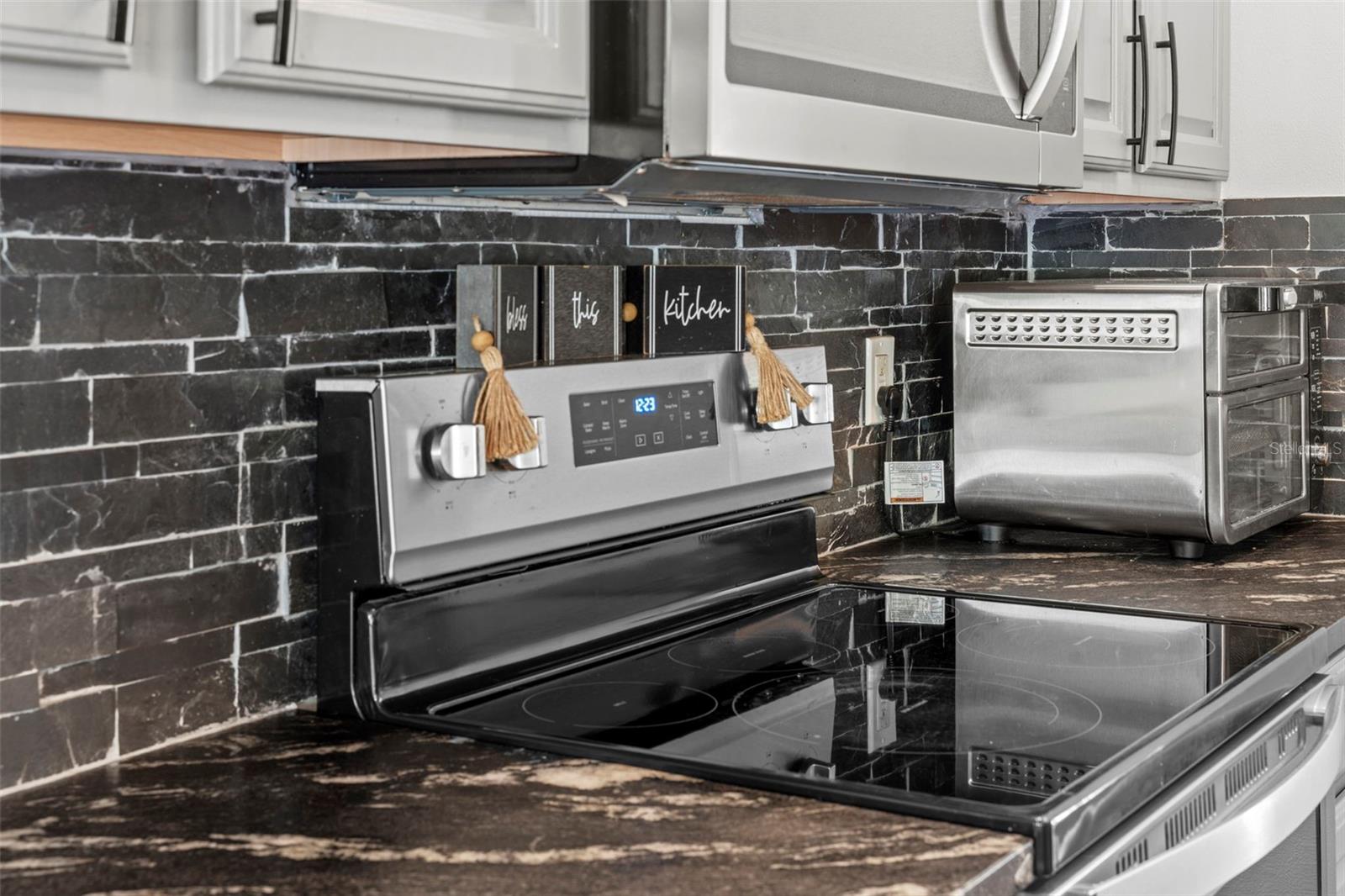 Image 16 of 45 For 495 Bella Vista Drive