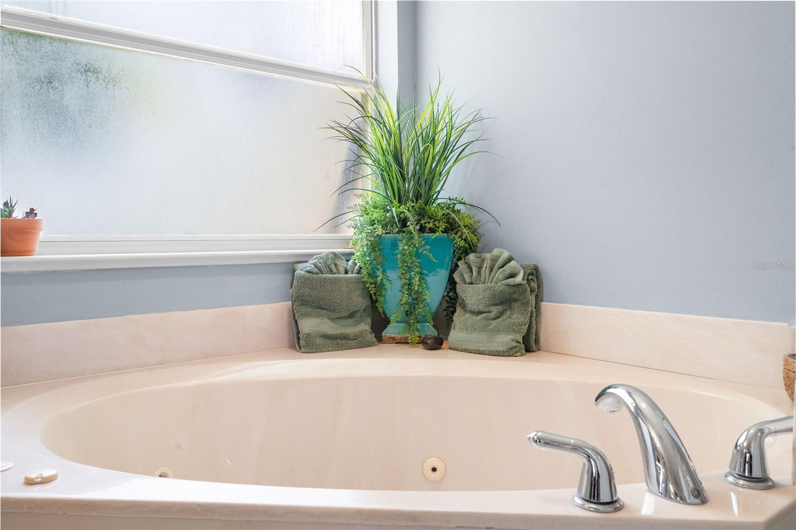 Image 27 of 45 For 495 Bella Vista Drive