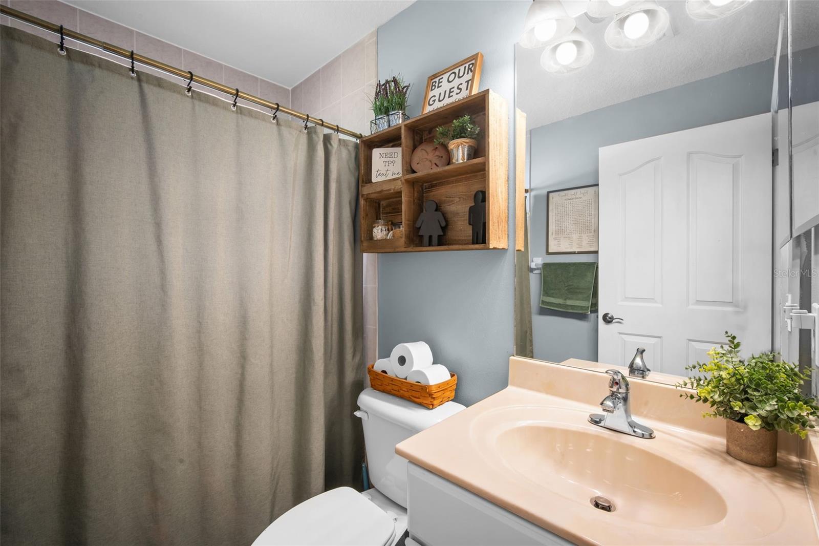 Image 29 of 45 For 495 Bella Vista Drive