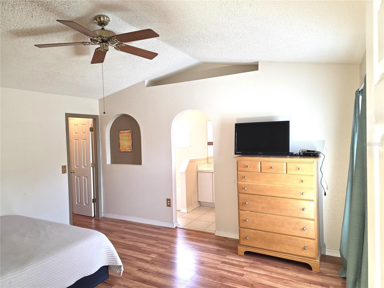 Listing photo id 19 for 1778 Baldock Court