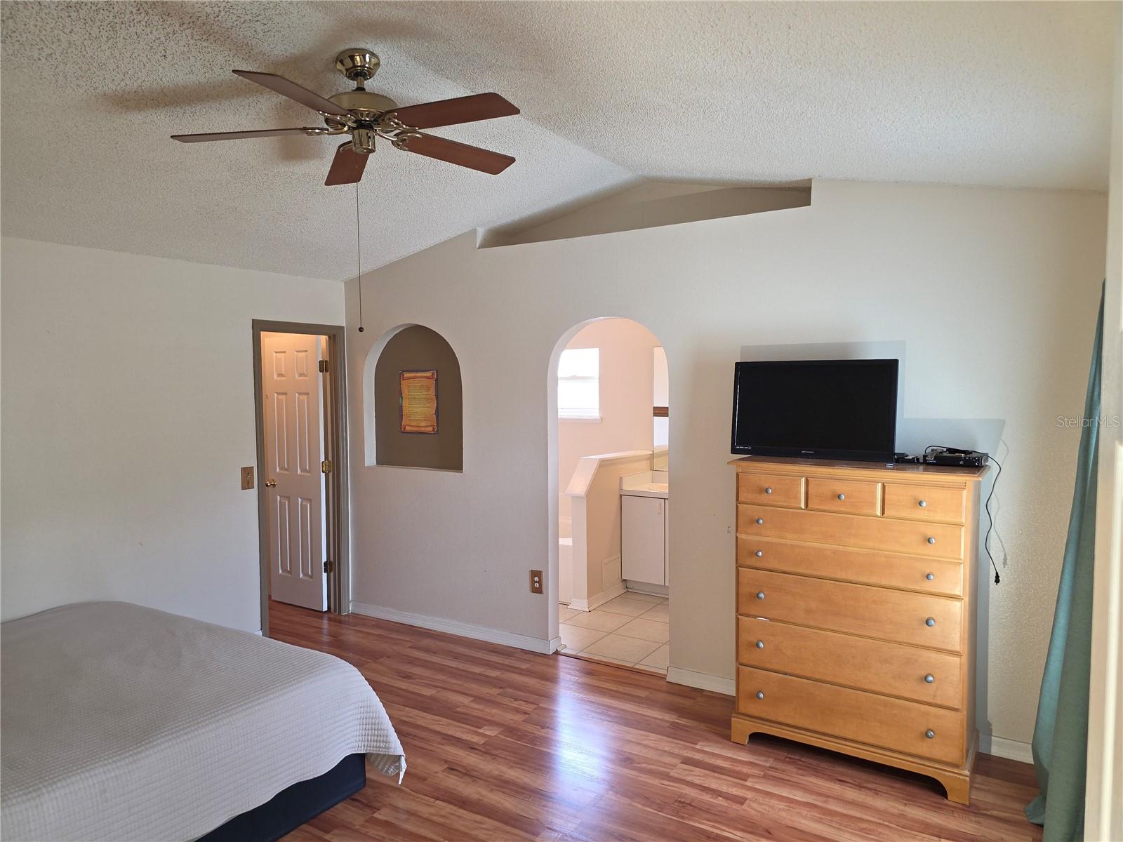 Listing photo id 20 for 1778 Baldock Court