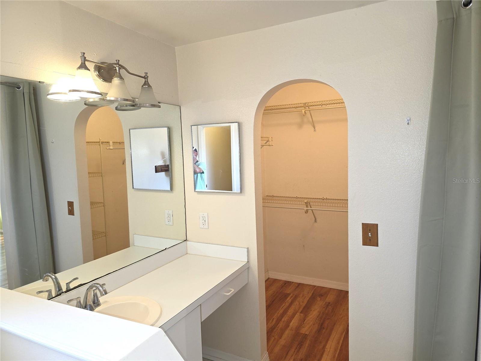 Listing photo id 24 for 1778 Baldock Court