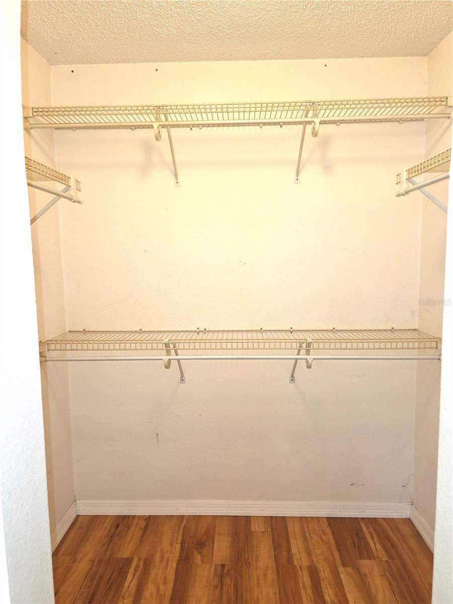 Listing photo id 27 for 1778 Baldock Court