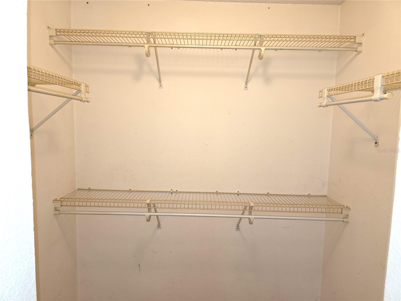 Listing photo id 28 for 1778 Baldock Court