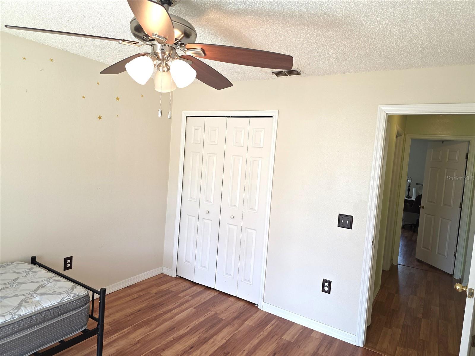 Listing photo id 33 for 1778 Baldock Court